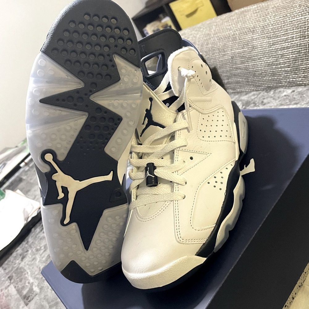 Midnight navy blue Jordan 6s